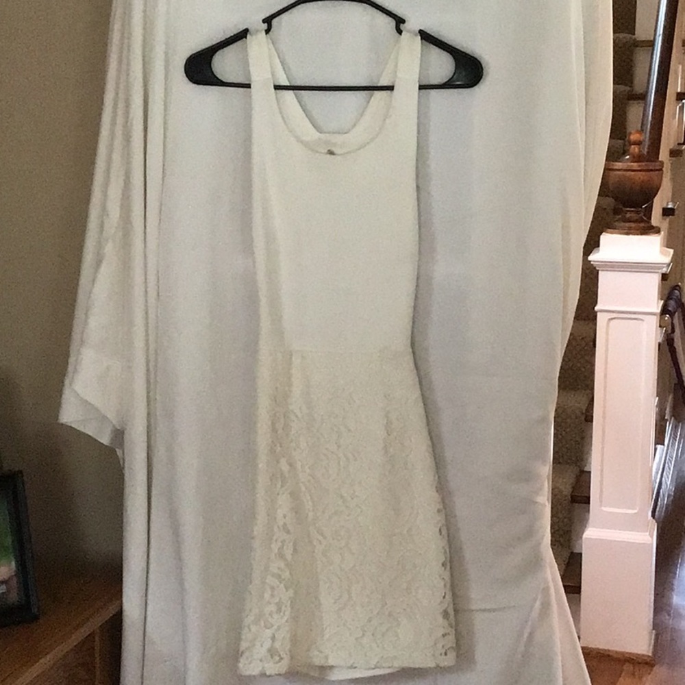 Lace tight cream dress